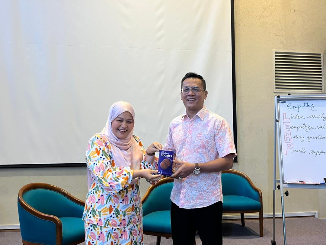 Trainer at Whiteboard