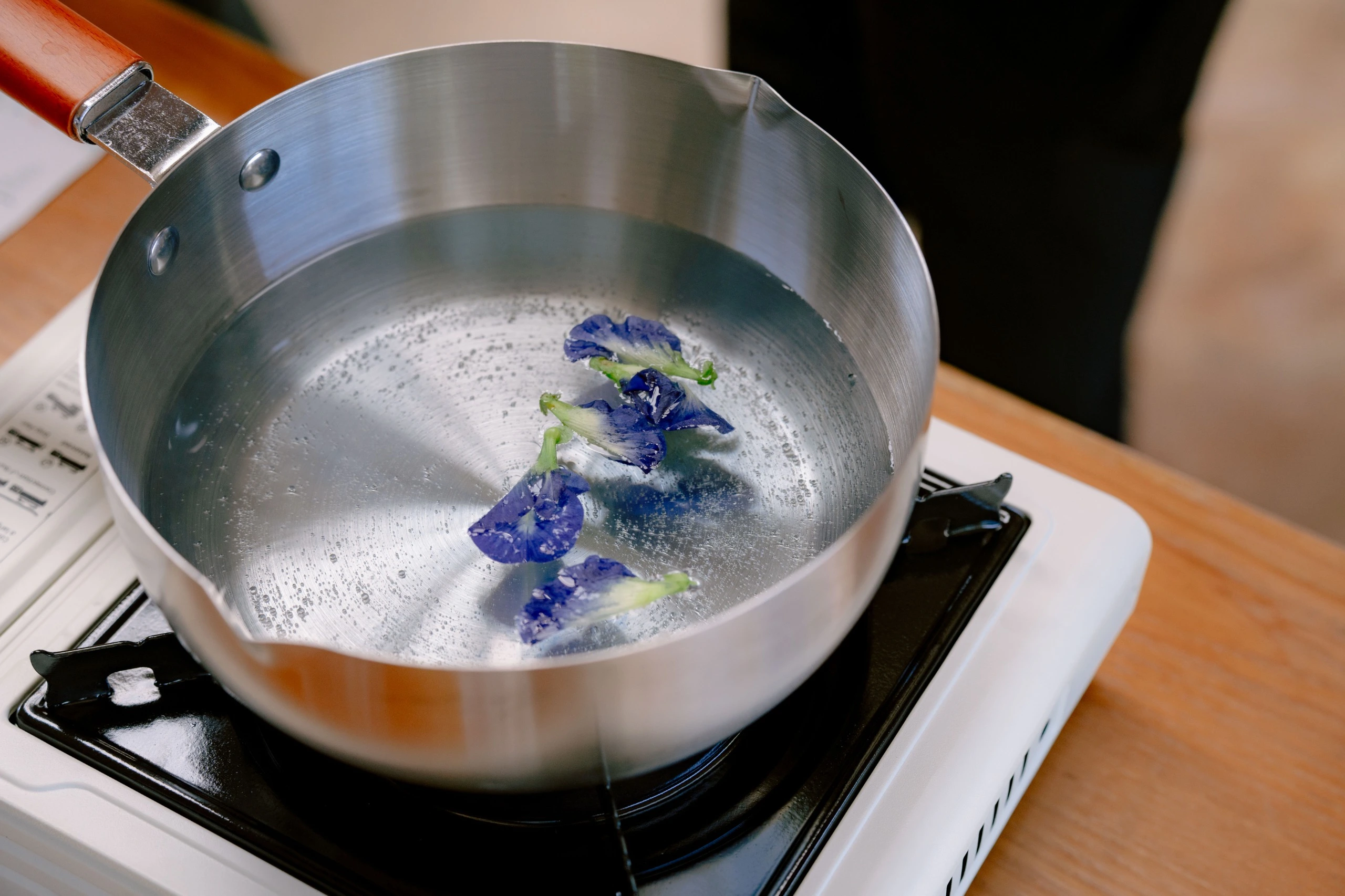 Botanical herbal drink preparation